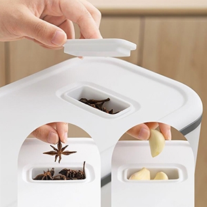 Built-in desiccant box 